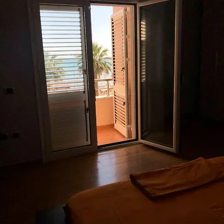 Beach View 2-bedroom In *